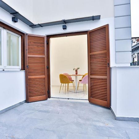 Hotiday Room Collection - Napoli Sant'Arcangelo Bagian luar foto