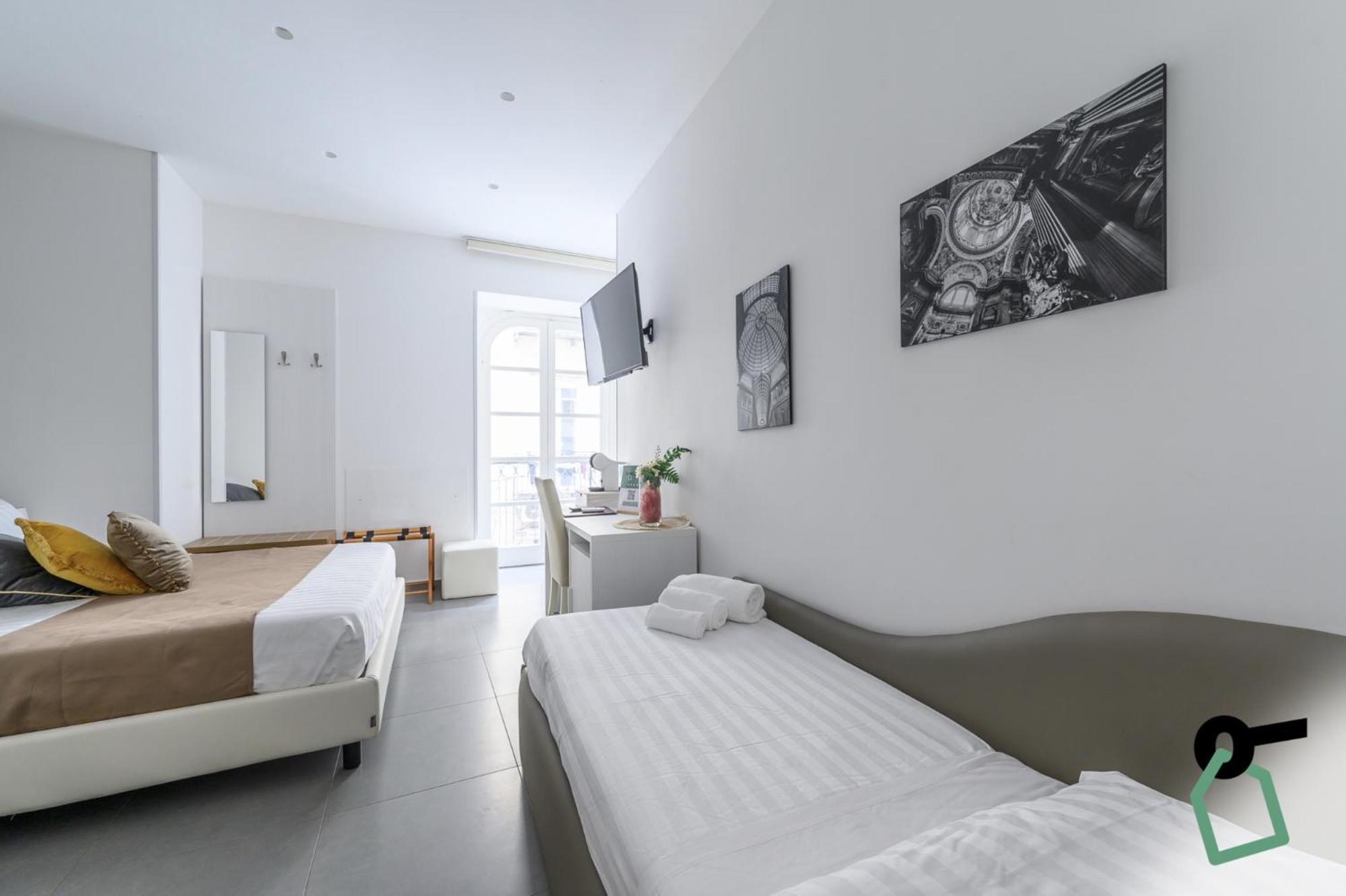 Hotiday Room Collection - Napoli Sant'Arcangelo Bagian luar foto