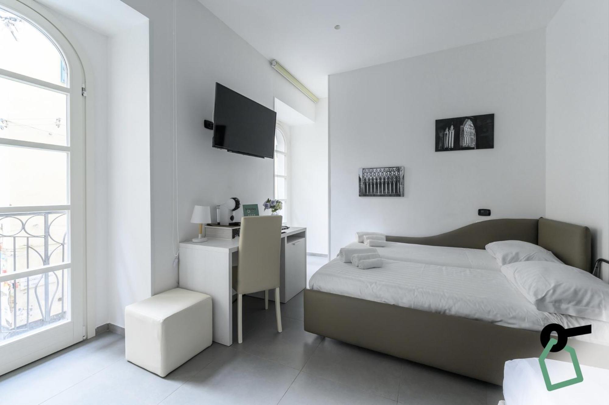 Hotiday Room Collection - Napoli Sant'Arcangelo Bagian luar foto